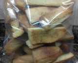 Foto del paso 3 de la receta: Bastones de pan torrao sobrante