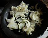 Foto del paso 2 de la receta: Salsa para cubrir las pizzas