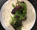 Foto del paso 3 de la receta: Rollitos de salmón y guacamole