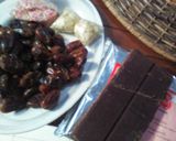 Foto langkah ke 1 dari resep Kurma isi almond lapis coklat praktis(kuis moncok).