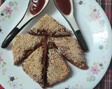 A picture of step 5 of Cheese Sesame Triangles.