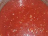 Canelones con salsa roja y salsa blanca
