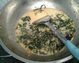 Foto langkah ke 6 dari resep Daun singkong santan.
