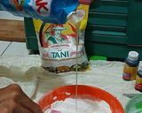 Foto langkah ke 3 dari resep Permen Bola-bola Susu Warna-Warni.