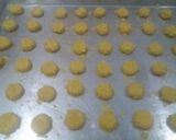 Foto langkah ke 7 dari resep Cornflakes cookies.