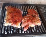 Foto del paso 2 de la receta: Tapa de asado (de cerdo) a la parrilla