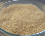 A picture of step 1 of Brown rice pulao (cooker recipe).