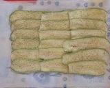 Foto del passaggio 3 della ricetta Rotolo di zucchine ripieno