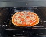 Foto langkah ke 7 dari resep Pizza Panggang Renyah dan Enak.