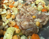 Foto del paso 2 de la receta: Pollo al horno con verduras y garbanzos
