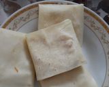 A picture of step 4 of Corn chicken box samosy.