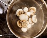 A picture of step 4 of Stuffed Mushrooms.