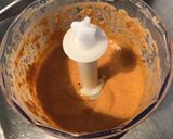 Une image de l'étape 5 de Sauce salade aux olives,piment doux et moutarde.