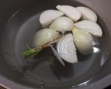 รูปขั้นตอนการทำที่ 1 ของ บะหมี่หมูสับต้มยำ