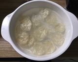 Hình bước làm 1 của món Chè yến hạt sen táo