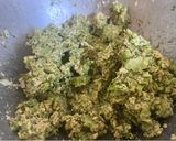 Foto del paso 2 de la receta: Tortitas de brócoli y queso