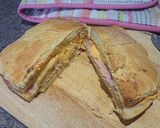 A picture of step 6 of Savoury Meat and Cheese Cake.