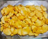 صورة لخطوة 2 من وصفة صينية الدجاج بالبطاطس اللذيذه على طريقة ساره عارف 🐓🍟😋