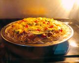 Hình bước làm 7 của món Pizza Nhân Tôm Rau Củ - Đế Bánh Từ Bột Mì Nguyên Cám