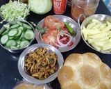 A picture of step 1 of Red sauce chicken sandwich 🥪 😋.