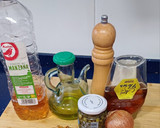 Foto del paso 1 de la receta: Vinagreta de alcaparras y miel con almendras