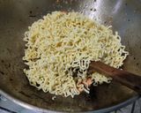 Foto langkah ke 2 dari resep Mie Goreng Gurih (Tanpa Kecap).