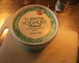 Foto del paso 3 de la receta: Yoghurt épico, potenciado por manies salaus