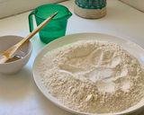 Foto del paso 1 de la receta: Bocadillos de atún con pan libanés