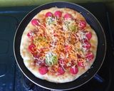 Foto langkah ke 8 dari resep Pizza praktis teflon.