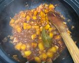 Foto del paso 3 de la receta 647. Potaje de garbanzos, rape, gambas y berberechos (principal pescado)