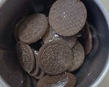 A picture of step 1 of Oreo Modak.