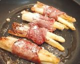 Une image de l'étape 5 de Fricassée d'asperges au jambon cru et parmesan.