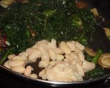 Foto del paso 5 de la receta Gratinado de acelgas con setas y alubias