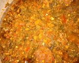 A picture of step 4 of Miyar alayho (spinach soup).