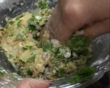 A picture of step 3 of Cheese chicken spinach waffle.