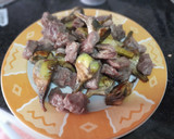 Foto del paso 2 de la receta: Arroz caldoso de presa ibérica y alcachofas