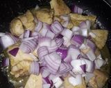 A picture of step 2 of Potato and Chicken Soup.