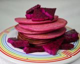 Foto langkah ke 8 dari resep Pancake Buah Naga #beranibaking.