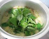 A picture of step 4 of Green Curry with Pork Shoulder.