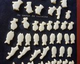Une image de l'étape 11 de Petits biscuits de pâques enrobés de chocolat noir et blanc 🍫.