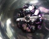 A picture of step 2 of Jamun Juice.
