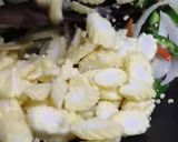 Foto langkah ke 6 dari resep Tumis jagung putren usus ayam.