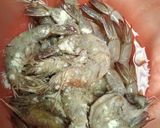 Foto langkah ke 2 dari resep Udang Goreng Tepung.