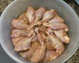 Foto del paso 1 de la receta: Pollo al disco al verjous, salsa de soja y tomates secos con puré de limón