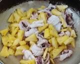 ปลาหมึกผัดสับปะรด วิธีทำสูตร 3 รูป