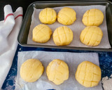 Foto langkah ke 6 dari resep Melon Pan.