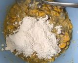 Foto langkah ke 8 dari resep Makanan AnakBakwan Jagung Isi Udang.