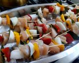 Foto del paso 4 de la receta: Brochetes de pollo gratinados
