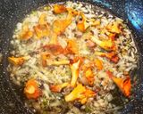 Foto del paso 7 de la receta: Paella de pato, alcachofas y rebozuelos