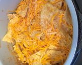 A picture of step 4 of Upside down chicken nachos.